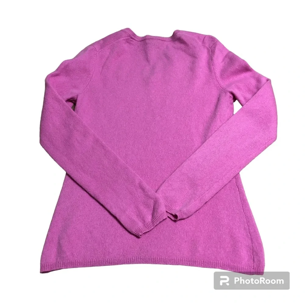 Lord & Taylor Pink Cashmere V-Neck Sweater M - Picture 2 of 4
